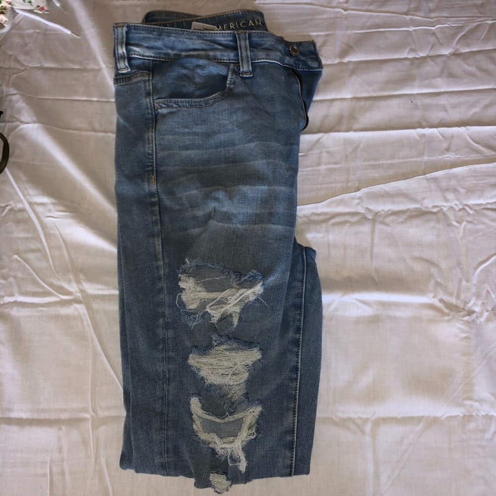destroyed american eagle super stretch skinny jean